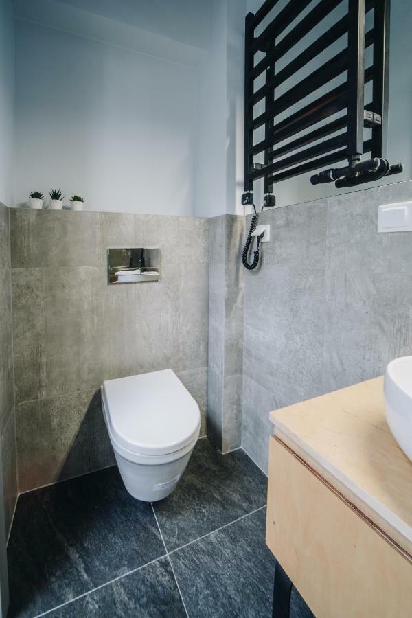 Forest Nook Main Square Loft Красков Екстериор снимка